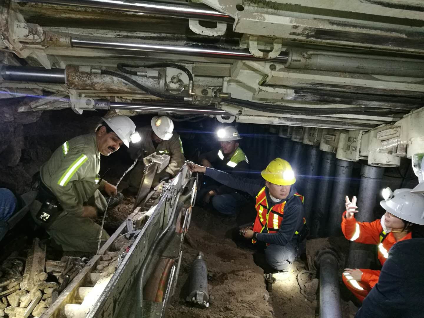 longwall-mining-hard-rock-by-HOT